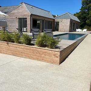 https://magnifique-villa-avec-piscine-a-5-min-des-plages.inbrittany.com