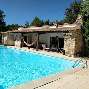 https://villa-saint-antoine-lisle-sur-la-sorgue.fr-provencehotel.com
